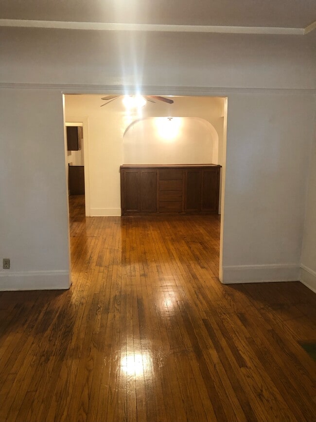 Photo - 3106 W State St