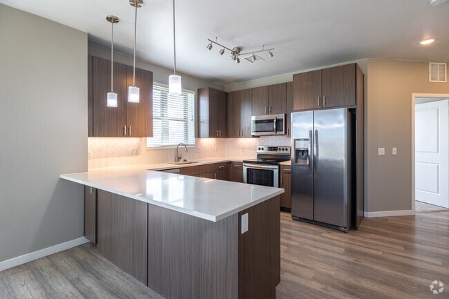 2BR, 2BA - 1,101 - Kitchen