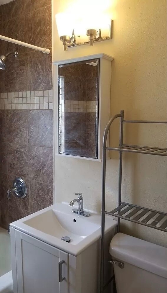 Photo - 1309 N 54th St