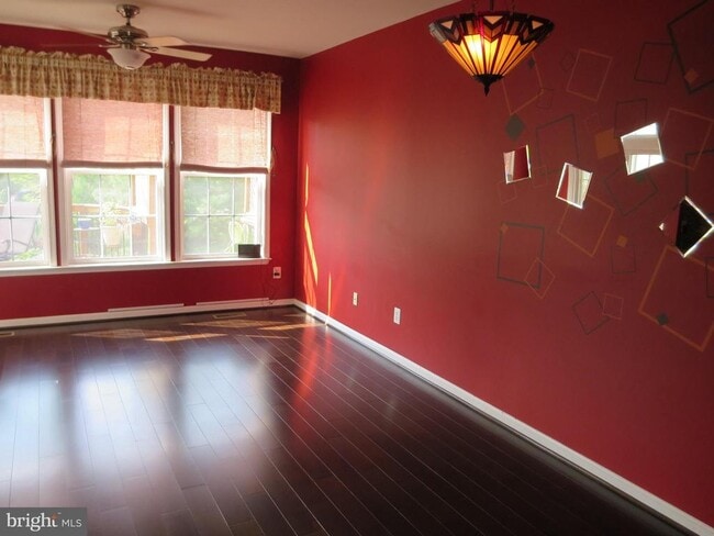Photo - 1503 Shields Terrace NE