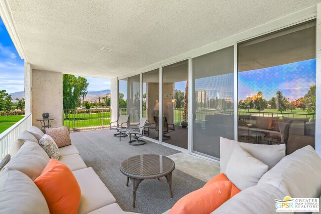 900 Island Dr Unit 313