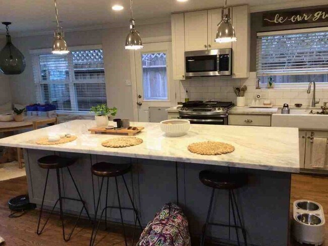 Photo - 10313 Shadow Oaks Dr