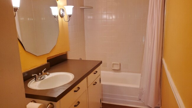 Photo - 1746 Ralee Dr