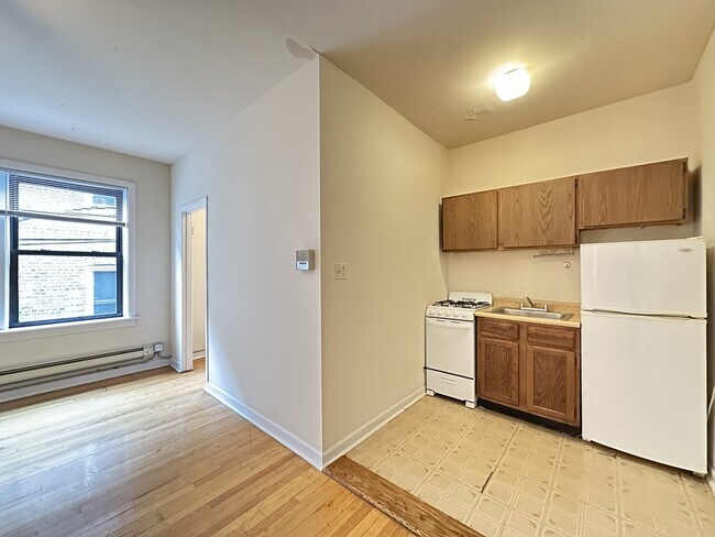 Photo - 1034 W George St Unit 601