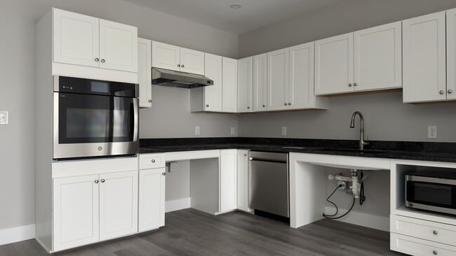 Building Photo - 251 Sladen St Unit 105