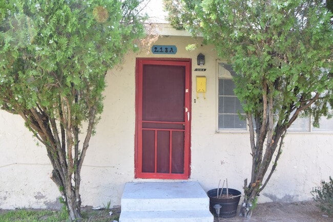 1 BEDROOM WITH GRASS COURTYARD - 1 BEDROOM WITH GRASS COURTYARD House