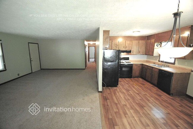 Photo - 266 Farm Ridge Dr NE