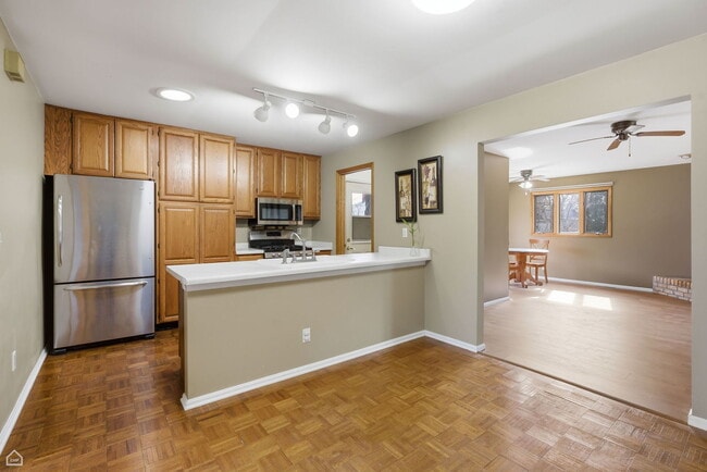 Photo - 409 Kensington Dr