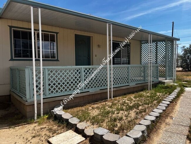 Building Photo - Quite Country Living 3 Bed-2 Bath