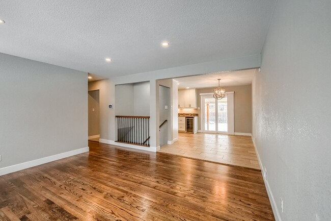 Building Photo - 6358 Brooks Dr