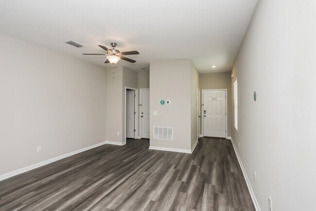 Photo - 966 Kelly Fern Lp