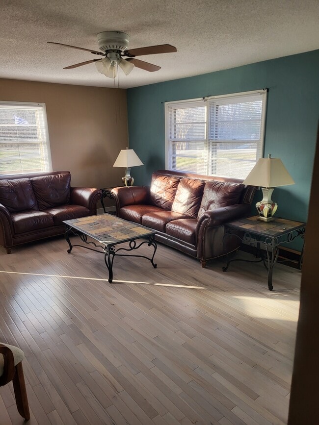 41 Wildwood Dr