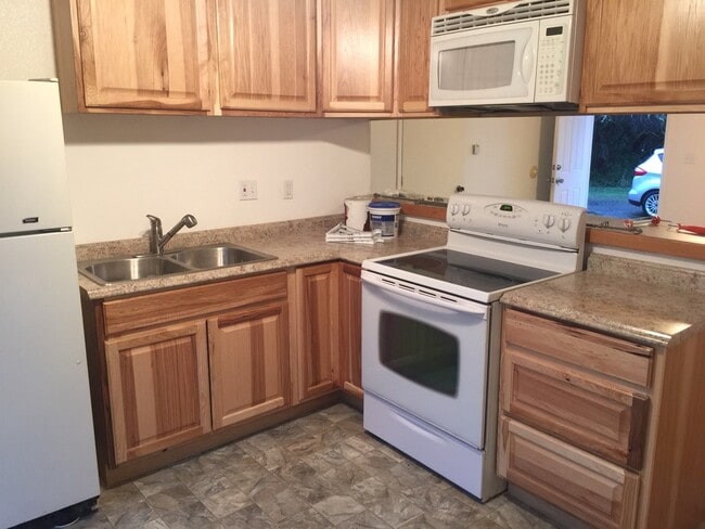 Photo - 911 Point Brown Ave SE Unit 911 SW Pt Brown Ave #B