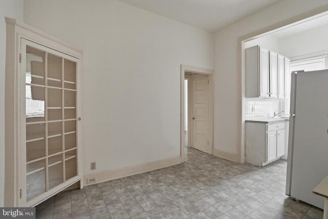 Building Photo - 2441 Brown St