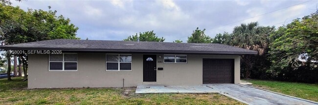 Photo - 1642 44th St