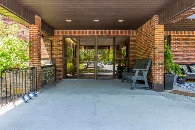 Photo - 64 Cumberland Dr