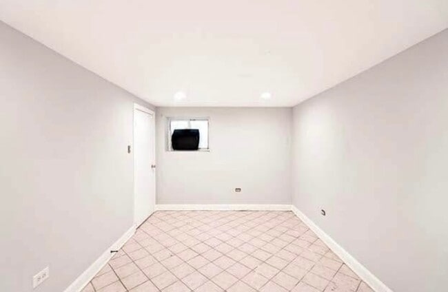 Photo - 6918 S Talman Ave