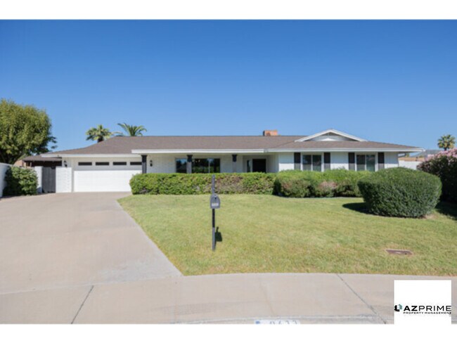 Photo - Stunning 3/2.5 Phoenix Home - Private Pool...