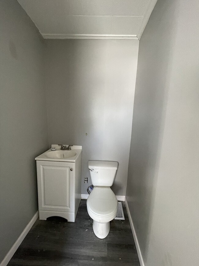 Photo - 109 William St Unit 1