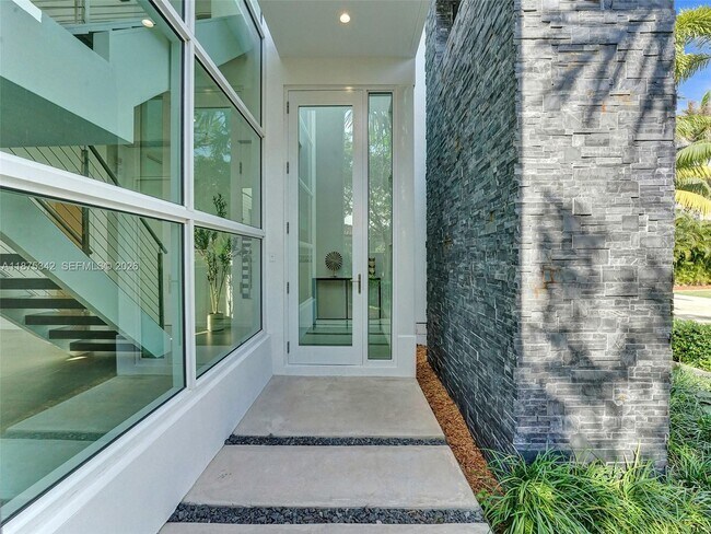 Photo - 2217 NE 17th Terrace