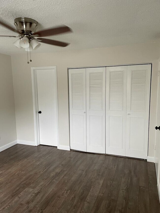 Photo - 2481 SW 82nd Ave Unidad 101