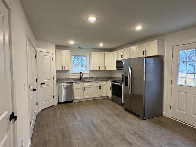 Photo - 14 Catawba Ave