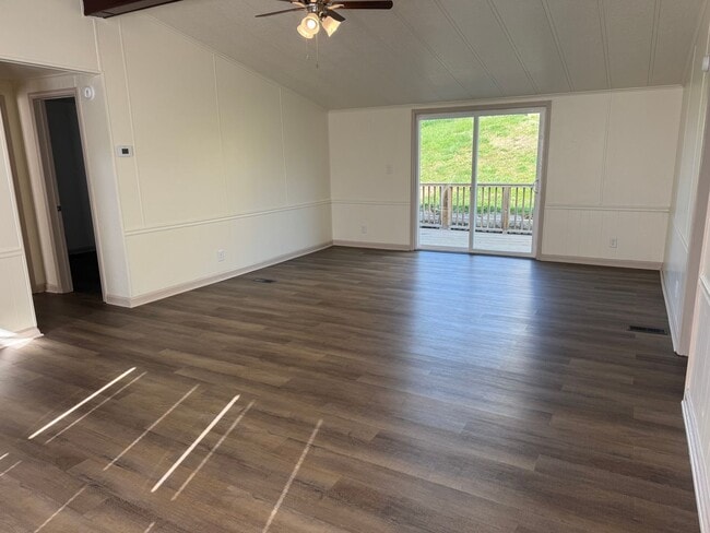 Photo - 3 Bedroom 2 Bathroom Home in Kingsport, TN