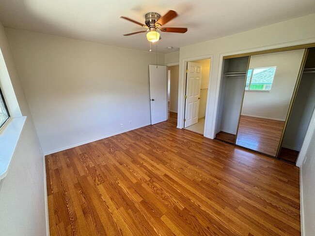 Photo - 98-231 Kaluamoi Pl. Unit Front Upstairs