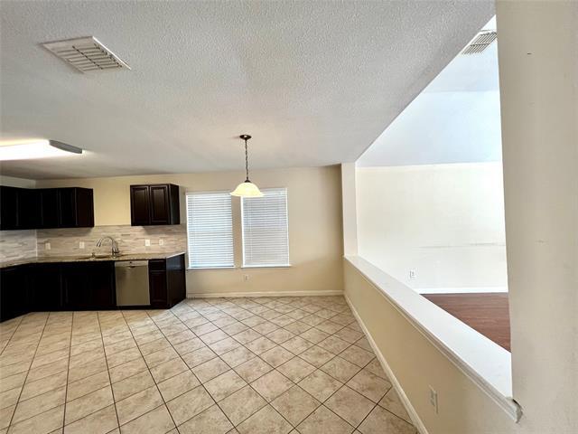 Photo - 404 Ashland Dr