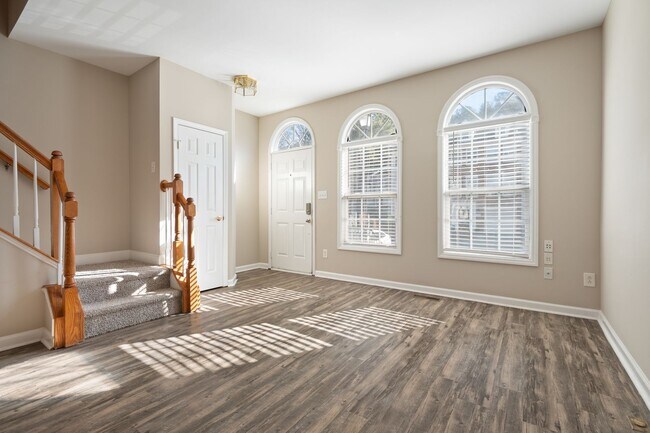 Photo - Delta Ridge Darling!  Available Now!  3BR Plus Den!