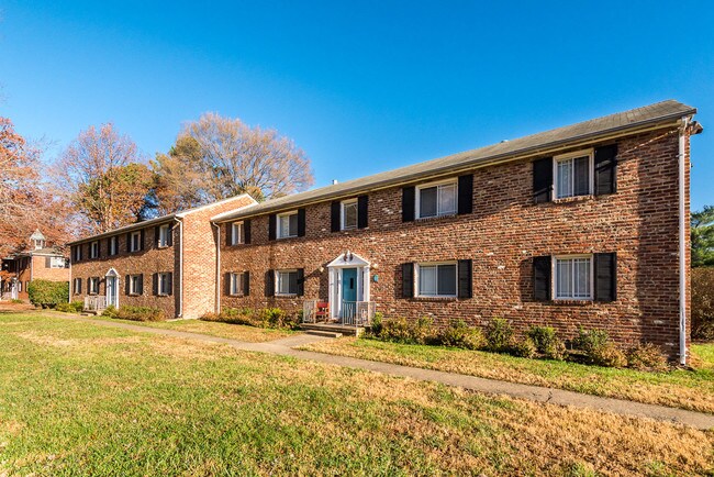 Photo - Deering Manor