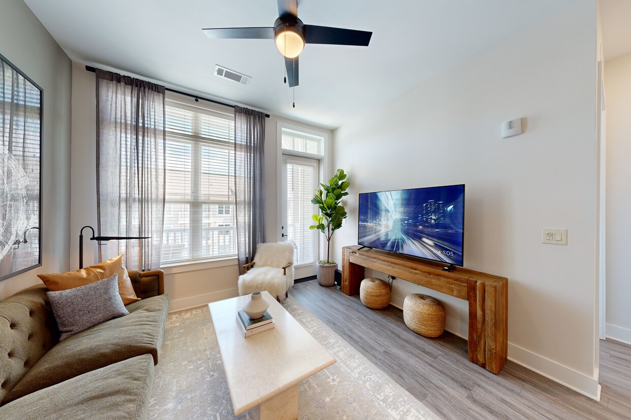 Photo - Manor Barrett Apartments
