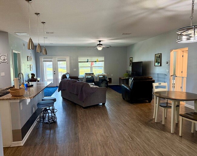 Photo - 366 Harley Dr