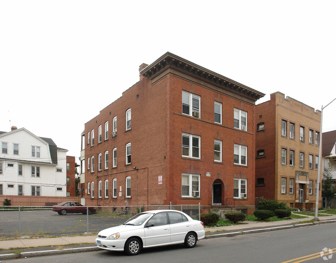 Photo - 1037 Capitol Ave