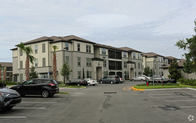 Photo - Lantower Grande Pines