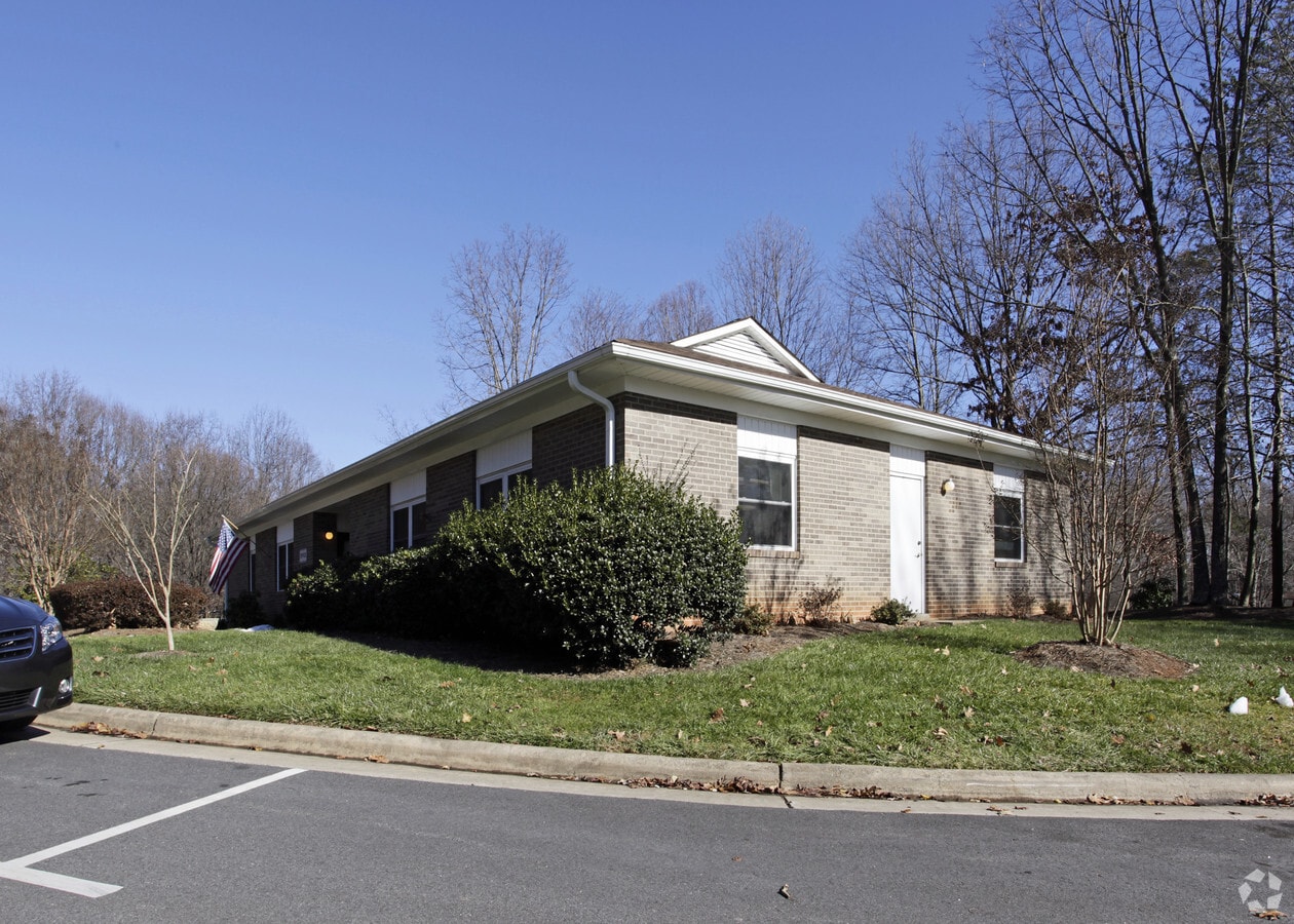 Photo - Koerner Place Apartments