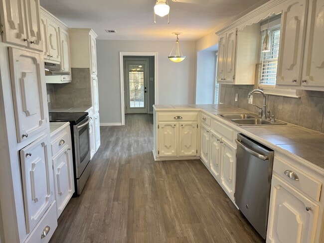 Photo - 30447 Parkview Dr