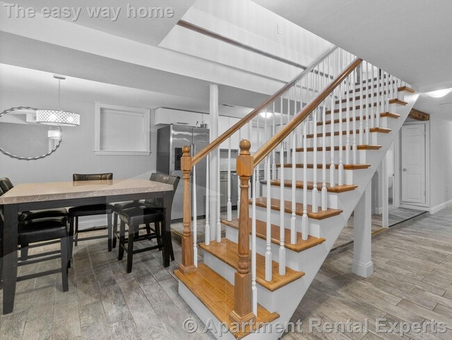 Photo - 98 Elm St Unit #1