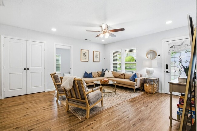 Photo - TCU-2712 Frazier Ave