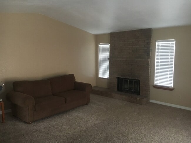 Photo - Clean Family Home in Ceres!