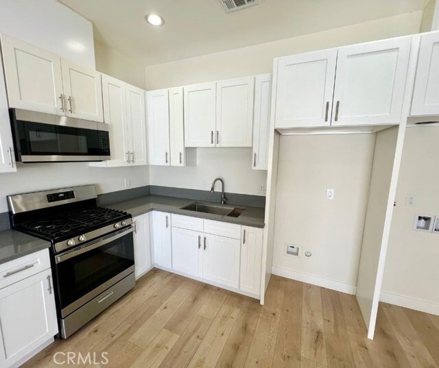 Photo - 10888 Dora St