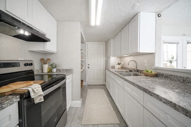 Photo - 8100 Leonora St Unit L5