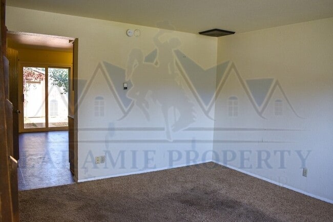 Photo - 1366 N 19th St