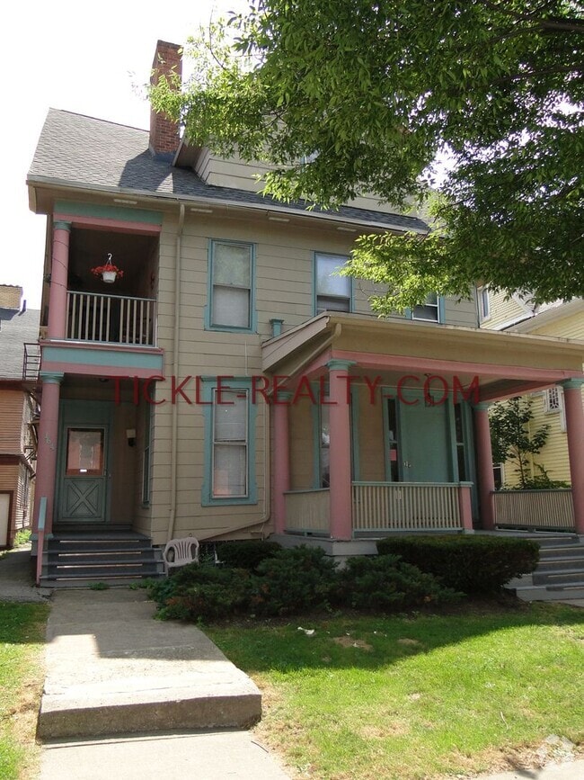 Building Photo - 164-166-166 Meigs St Unit 166-5 Rental