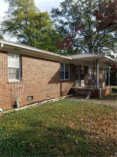 Photo - 510 Lacy St NE