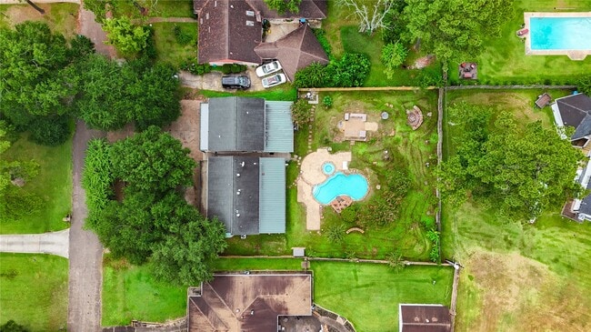 Photo - 303 Shady Glen Ln