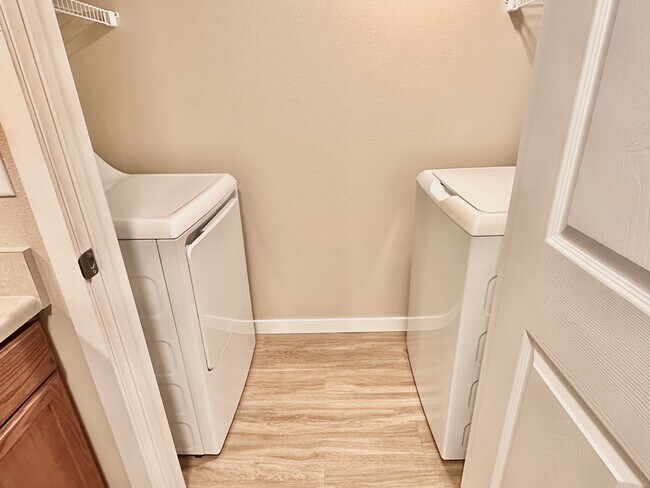 1BR, 1BA - 647SF
