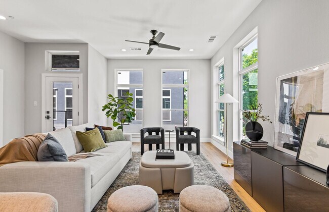 Building Photo - 4709 Virginia Ave