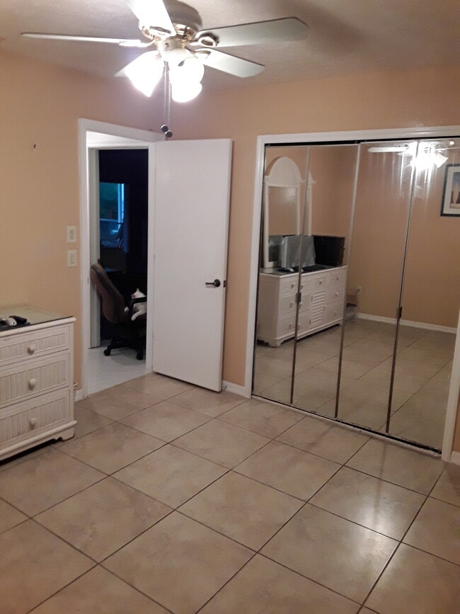 Photo - 118 SW Fairway Ave