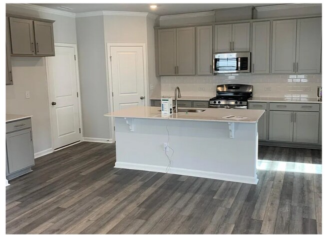 Photo - 320 Garden Vine Trl